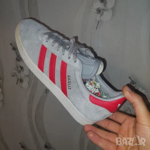 кецове   ADIDAS Gazelle Grey Red Man номер  42 2/3, снимка 9 - Кецове - 33223747