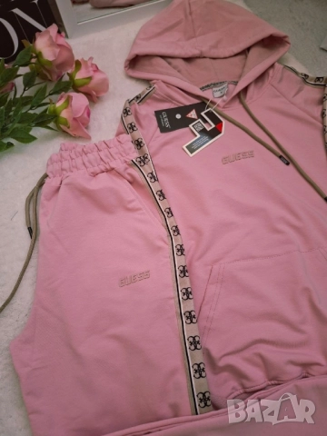 дамски екип Guess , снимка 2 - Спортни екипи - 52059554