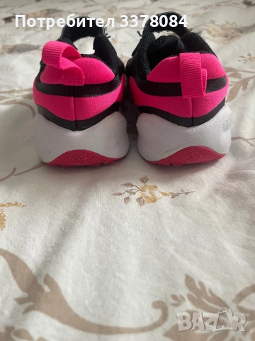 Детски маратонки Nike, снимка 3 - Детски маратонки - 52041130
