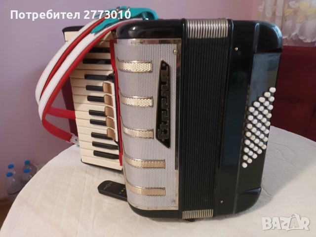 велтмайстер Етерна 40 баса, снимка 3 - Акордеони - 53365417