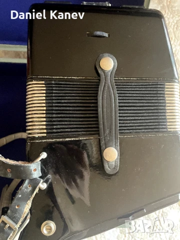 Акордеон Weltmeister Stella – 60 баса, снимка 12 - Акордеони - 51020060