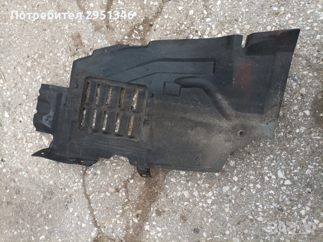 подкалник Нисан Мурано Nissan Murano Z50 63845CA000, снимка 2 - Части - 53193745