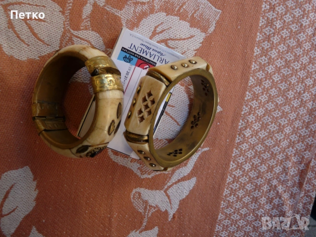 Стари бронзови  гривни, снимка 5 - Антикварни и старинни предмети - 53133443