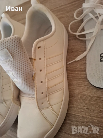 Бели кецове ADIDAS - Номер 43, снимка 2 - Кецове - 53143481