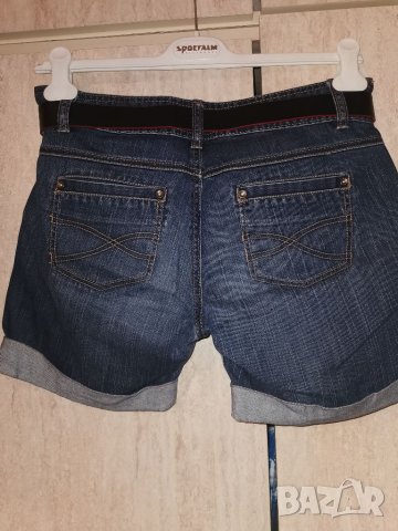 Дамски къс панталон, снимка 2 - Къси панталони и бермуди - 40567086