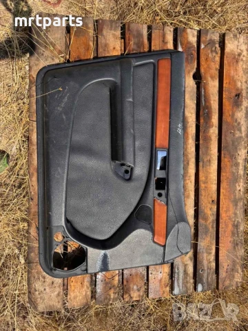 Кожена кора за предна лява врата за Audi A6 C4/ Audi 100