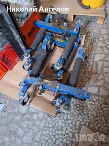 Крикове за преместване на леки автомобили