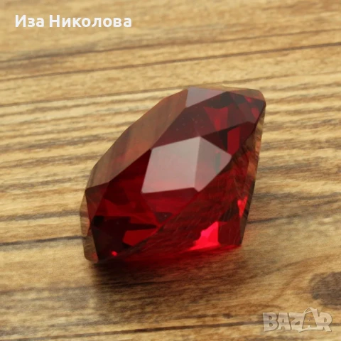 Огромен рубин 40мм + още рубини