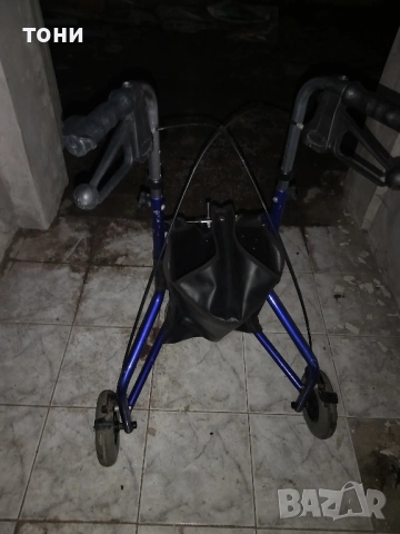 инвалидна проходилка, снимка 5 - Ролатори - 52384447