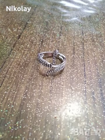 Дамски пръстен , снимка 1 - Пръстени - 37710362
