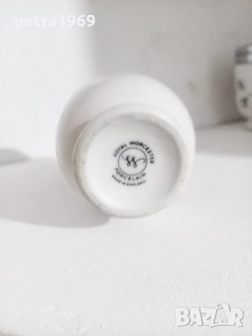 Единични порцеланови кодлери на Royal Worcester, снимка 14 - Съдове за готвене - 51953885