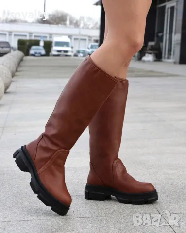 Равни ботуши - кафява кожа