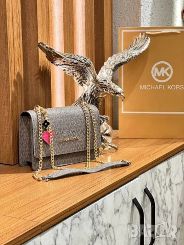 чанти guess michael kors 