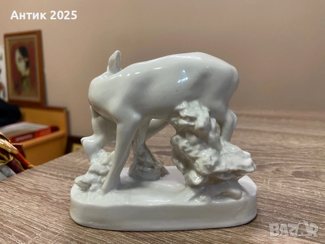 Порцеланова фигура „Сърна с малко сърненце“, снимка 2 - Антикварни и старинни предмети - 52025703