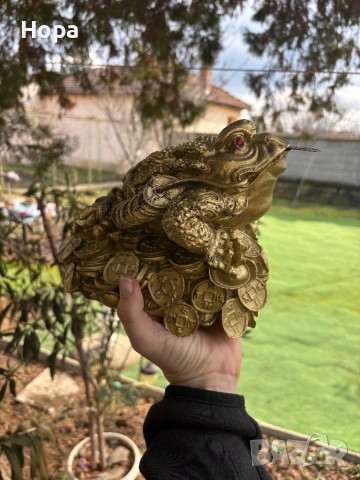 Трикрака жаба с паричка в устата, снимка 2 - Декорация за дома - 53408502