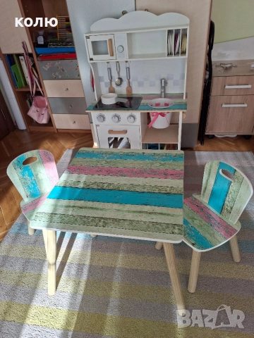 Детска дървена маса с две столчета, снимка 2 - Мебели за детската стая - 52997341