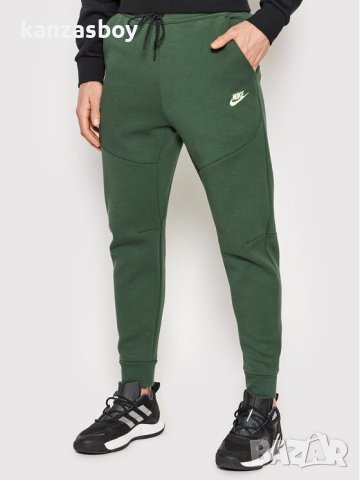 Nike Sportswear Tech Fleece Joggers - страхотно мъжко долнище КАТО НОВО ХС, снимка 1 - Спортни дрехи, екипи - 44005536