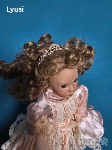 Колекционерска порцеланова кукла Gaby Rademann Ashton-Drake 1998, снимка 3 - Колекции - 53513716