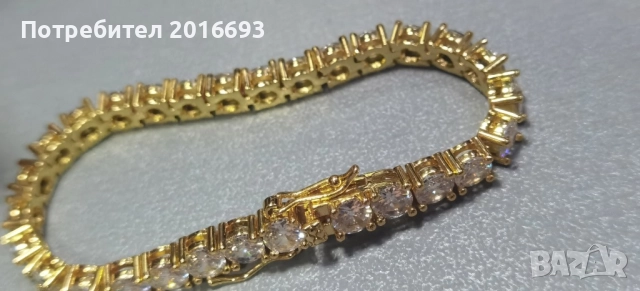 Дамска гривна с кристалчета., снимка 3 - Гривни - 52939376