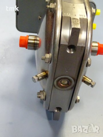 Трансмитер на налягане Taylor Pneumatic Transmitter, снимка 6 - Резервни части за машини - 33285353