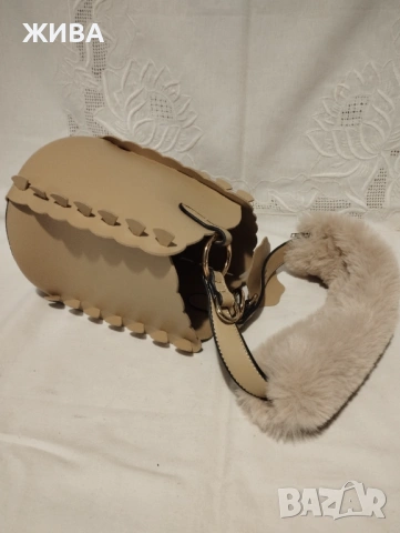 Малка дамска чанта в цвят слонова кост, снимка 5 - Чанти - 53154029