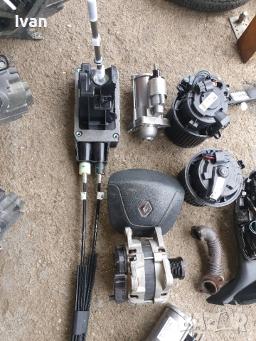 Части Дачия Сандеро, снимка 10 - Части - 52100439