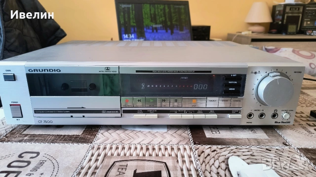 продавам триглав дек Grundig