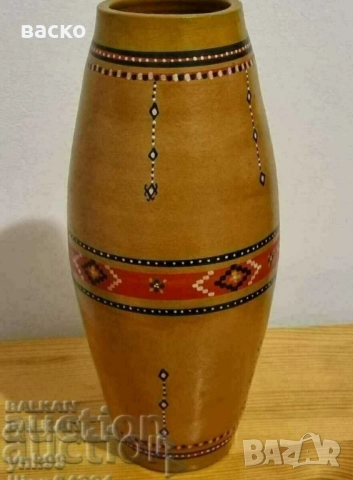 Много стара голяма керамична ваза