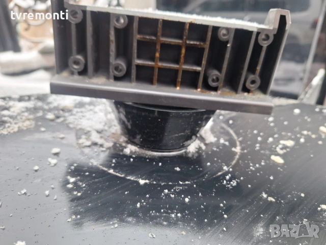 оригинална стойка за телевизор SAMSUNG модел  PS42A456P2C, снимка 2 - Стойки, 3D очила, аксесоари - 53439847