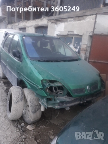 Renault Scenic, снимка 3 - Автомобили и джипове - 52179829