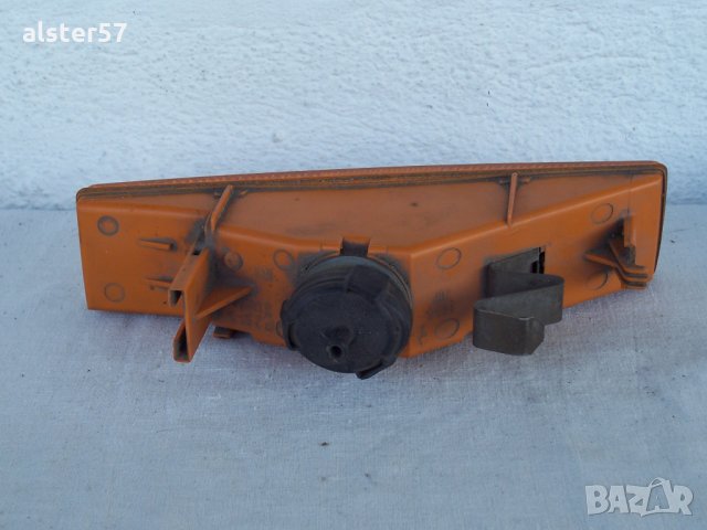 Преден мигач-десен за форд Сиера 83BG13368AA, снимка 3 - Части - 32467651