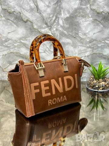 чанти FENDİ 18x13CM , снимка 9 - Чанти - 52106907