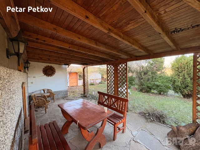 Къща с Механа на входа на село Медово, снимка 9 - Къщи - 52891800