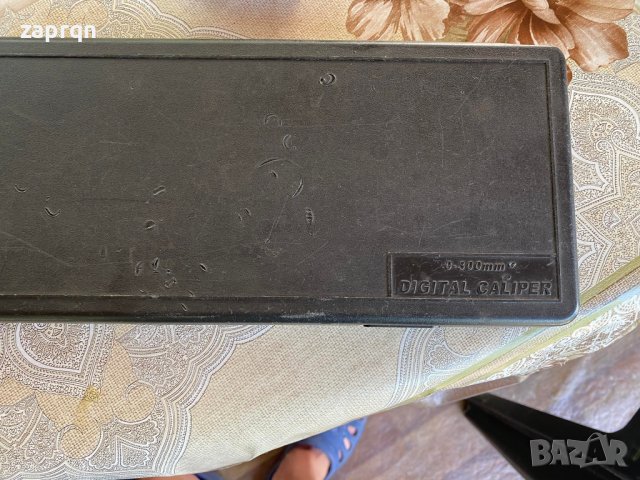 Електронен шублер  0-300 mm Немски, снимка 4 - Шублери - 37217978