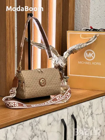 Michael Kors дамски чанти Различни цветове , снимка 5 - Чанти - 48948983