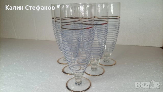 Страхотен ретро комплект за вино, шампанско, златни кантове, цветна синя посипка, 6 бр, снимка 11 - Антикварни и старинни предмети - 51570042