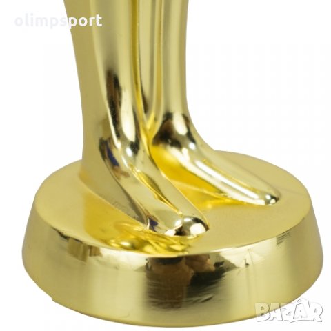 Статуетката Оскар 21.5 см от метал имитиращ злато. Подходяща за награждаване на участниците в творче, снимка 3 - Колекции - 29038445