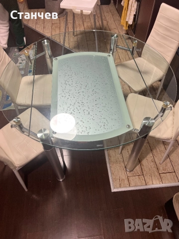 Стъклена маса 130х80см. + 4 стола, снимка 5 - Маси - 52968645