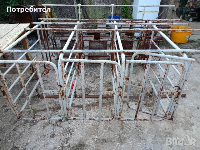 Свински Боксове,напълно здрави,4 броя поилки към основен източник,4бр.хранилки,4бр боксове, снимка 3 - Прасета - 50845087