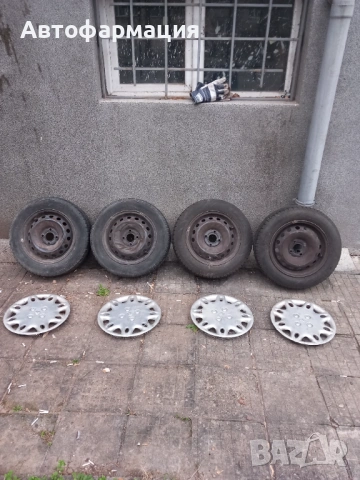 Зимни гуми с джанти от Рено Клио 2001г., снимка 2 - Гуми и джанти - 53125045