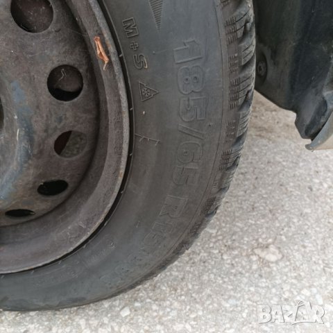 Оригинални метални джанти Тойота Аурис 2009 година зимни гуми Тигър 185/60/15, снимка 10 - Гуми и джанти - 43943942