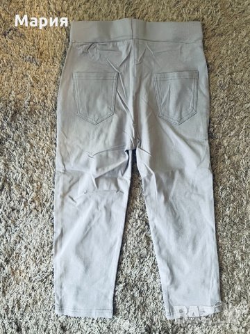 Дамски ластичен панталон-сив цвят, 3/4. Налични размери - XS, S, M, L., снимка 2 - Къси панталони и бермуди - 33223476