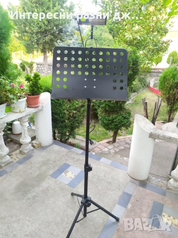 Стойка за ноти с осветление -Led 