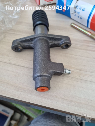 HYUNDAI CHORUS HD250 HD350 1992-1998г ПОМПА СЪЕДЕНИТЕЛ ДОЛНА , снимка 4 - Части - 36444549