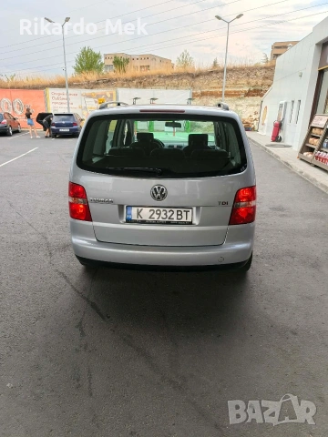 VW turan 2.0tdi 140k.s, снимка 5 - Автомобили и джипове - 53210179