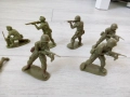 Лот стари,пластмасови войници от ВСВ. 1970-те г., снимка 10