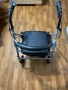 Ролатор/ проходилка с 4 колела, седалка, облегалка и торба – нов, неизползван, снимка 2