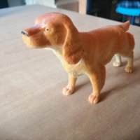 Продавам статуетка пластика на куче, снимка 1 - Статуетки - 43855431