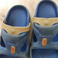 Детски чехли и сандали и обувки, снимка 8 - Детски сандали и чехли - 35490152