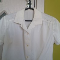 Дамска бяла риза къс ръкав с цветни точки, снимка 2 - Ризи - 37429944